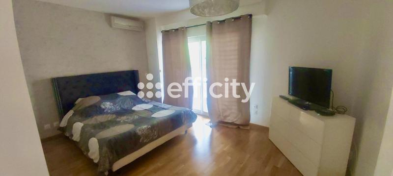 Villa - 185 m² - 6 pièces