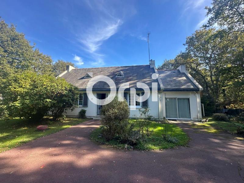 Maison - 161 m² - 8 pièces