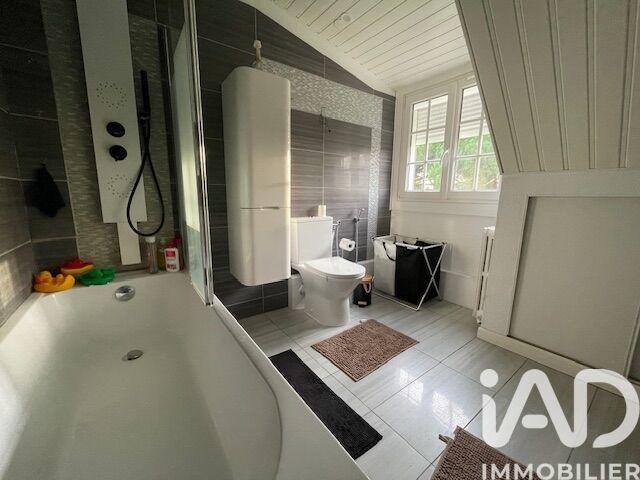 Maison - 88 m² - 5 pièces