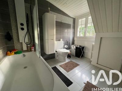 Maison - 88 m² - 5 pièces