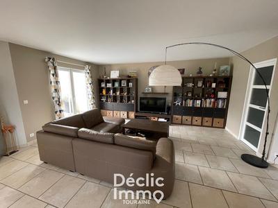 Maison - 141 m² - 5 pièces