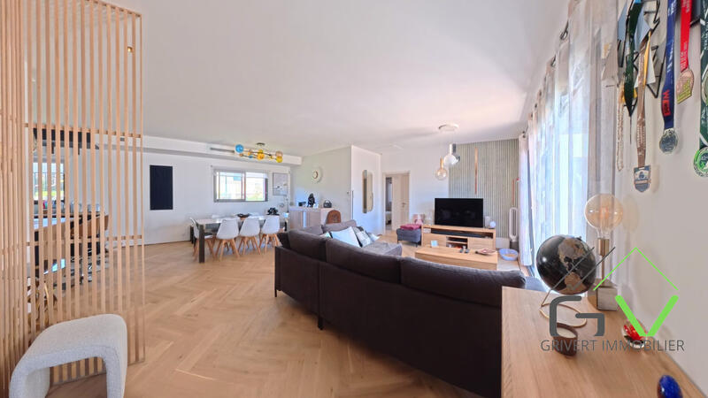 Maison - 120 m² - 4 pièces