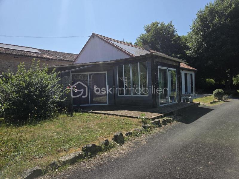 Maison traditionnelle - 87 m² - 3 pièces