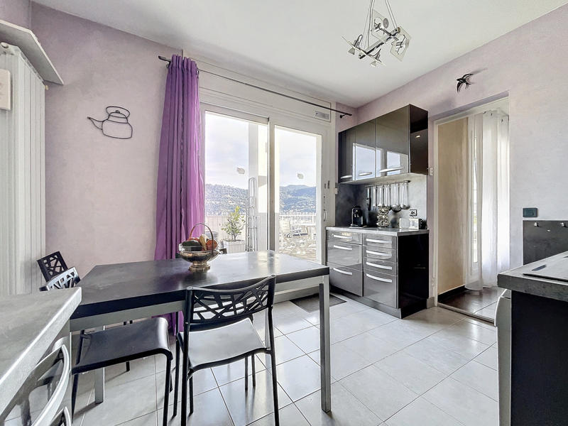 Appartement - 112 m² - 3 pièces