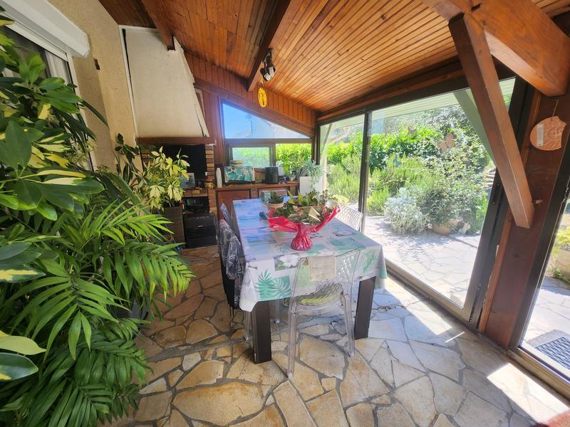 Maison traditionnelle - 151 m² - 6 pièces