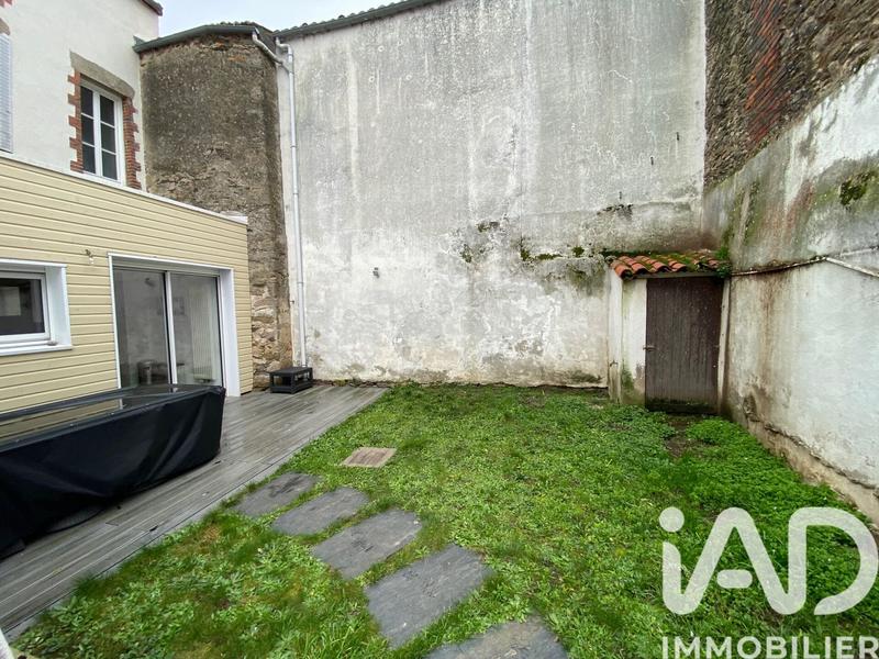 Maison - 168 m² - 6 pièces