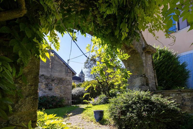 Propriété - 413 m² - 10 pièces