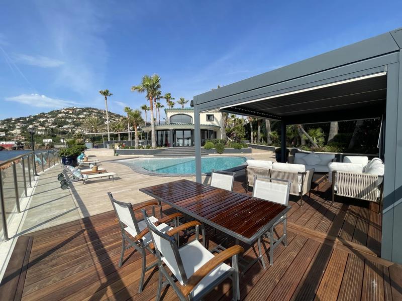 Villa - 224 m² - 5 pièces