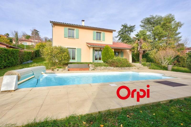 Maison - 203 m² - 6 pièces