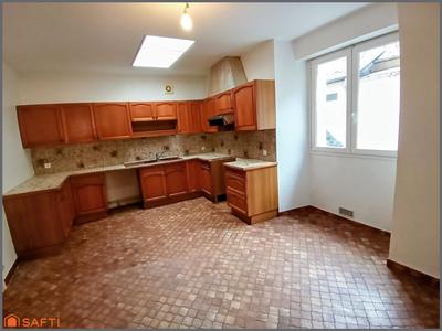Appartement - 122 m² - 4 pièces