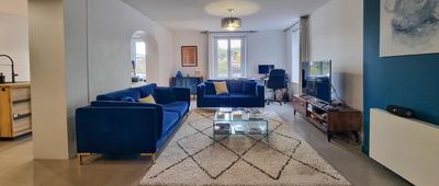 Appartement - 136 m² - 6 pièces