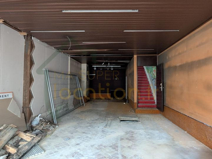 Immeuble - 215 m² - 3 pièces