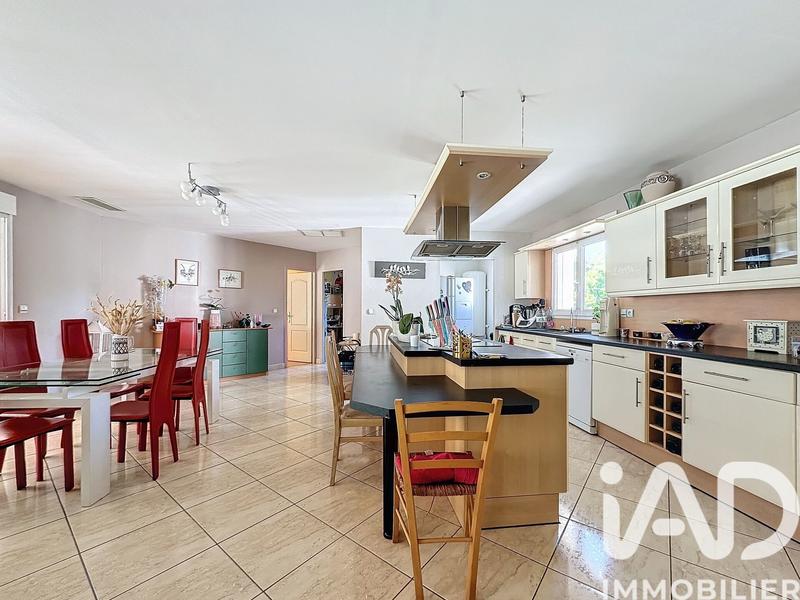 Maison - 141 m² - 6 pièces