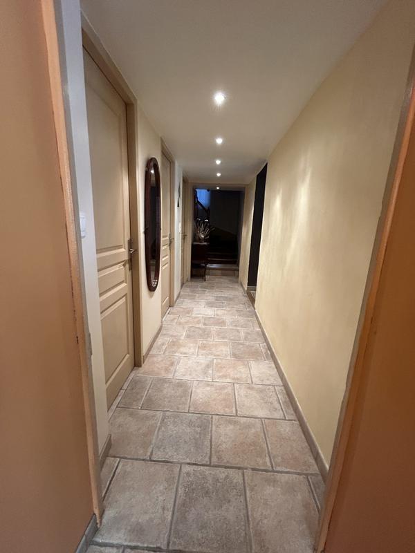 Maison traditionnelle - 113 m² - 7 pièces