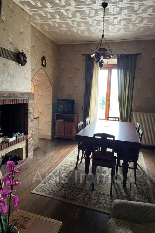 Maison - 90 m² - 5 pièces