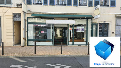 Local commercial - 134 m²