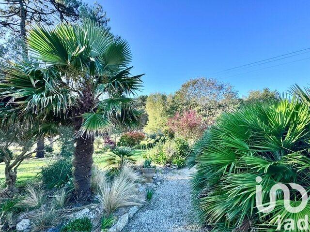 Maison - 179 m² - 8 pièces