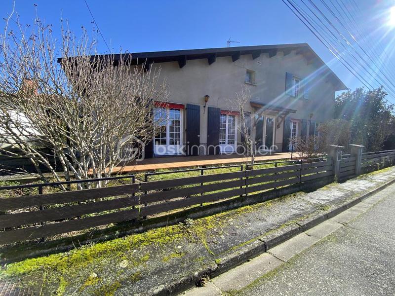 Maison - 186 m² - 7 pièces