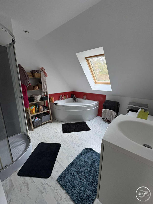 Maison - 77 m² - 4 pièces