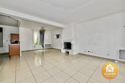 Maison - 121 m² - 7 pièces