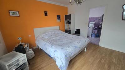 Maison - 235 m² - 8 pièces