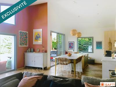 Maison - 102 m² - 4 pièces