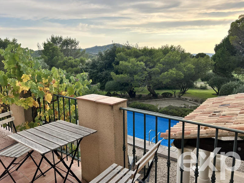 Maison - 232 m² - 8 pièces