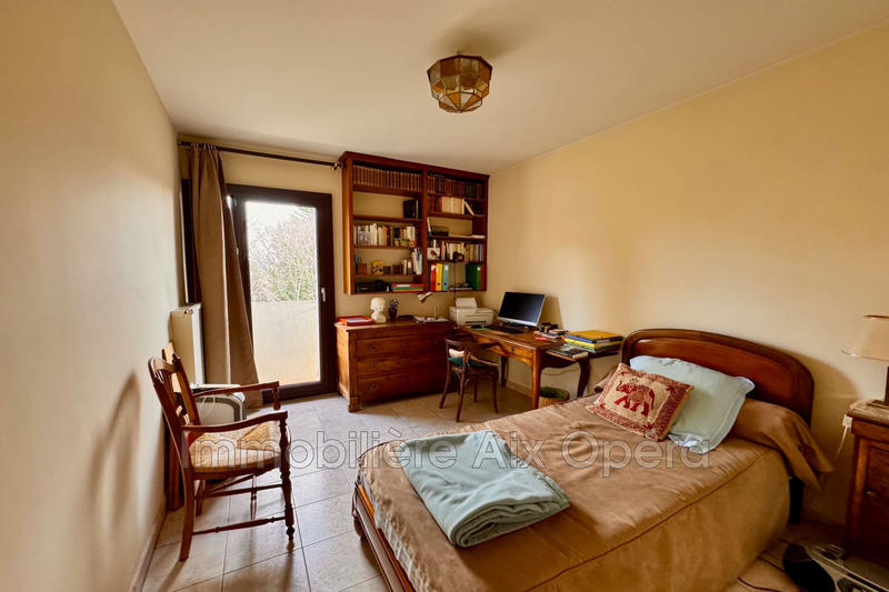 Appartement - 92 m² - 4 pièces