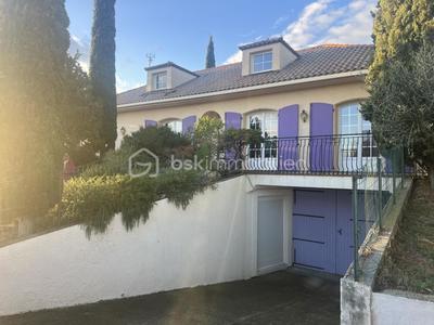 Maison de maîtres - 244 m² - 10 pièces