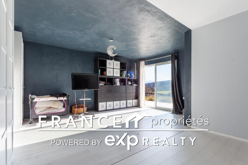 Maison contemporaine - 160 m² - 4 pièces