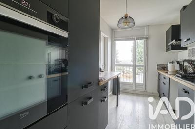 Appartement - 82 m² - 4 pièces
