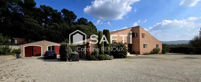 Maison - 215 m² - 10 pièces