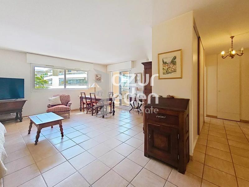 Appartement - 89 m² - 4 pièces