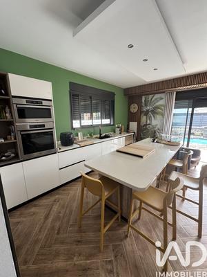 Maison - 112 m² - 6 pièces