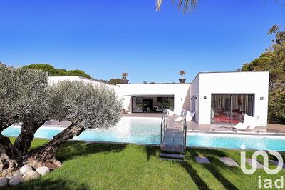 Maison - 210 m² - 4 pièces