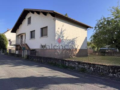 Maison - 138 m² - 7 pièces