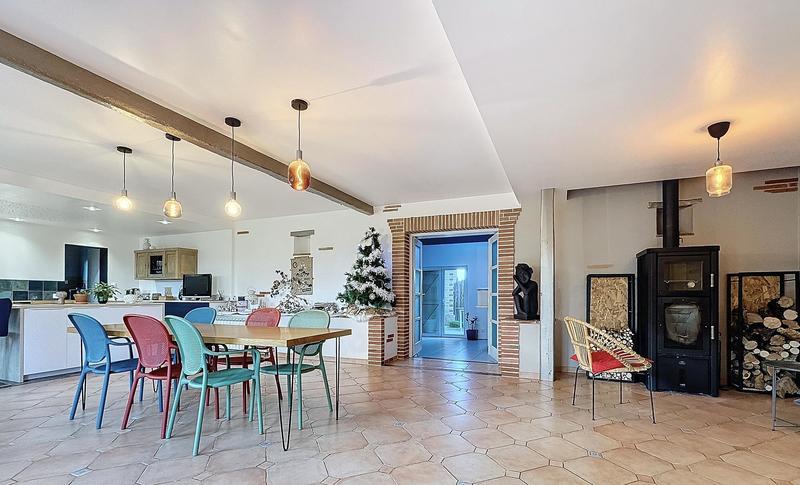 Propriété - 283 m² - 10 pièces