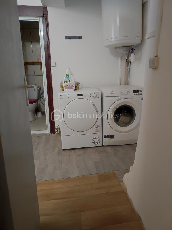 Maison - 222 m² - 5 pièces