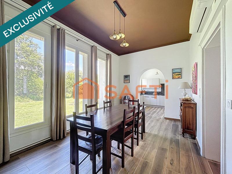 Maison - 218 m² - 7 pièces