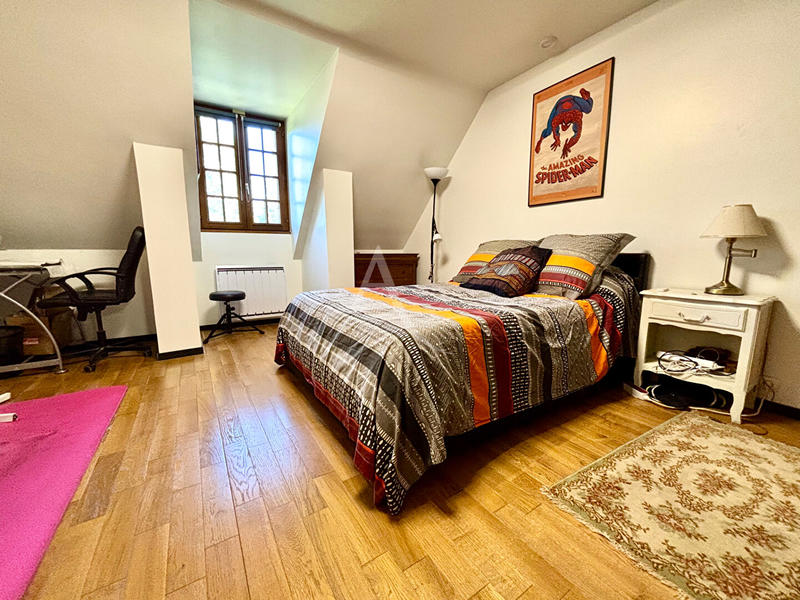 Maison - 163 m² - 5 pièces