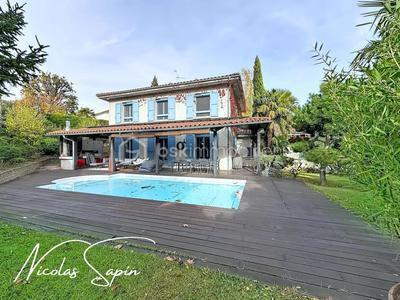 Maison - 152 m² - 6 pièces