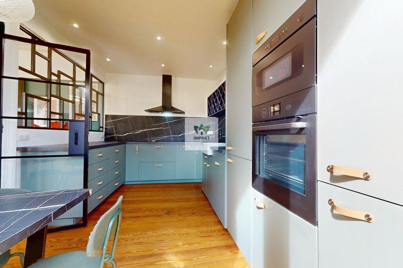 Appartement - 95 m² - 4 pièces