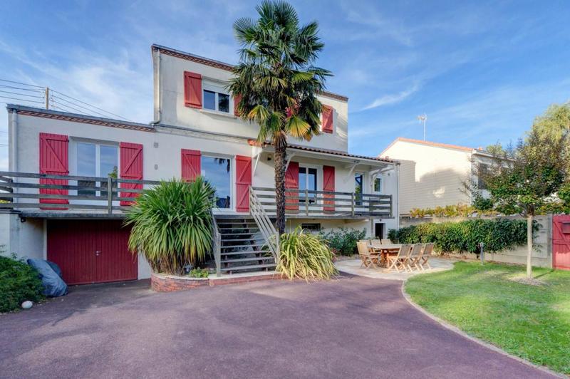 Maison - 150 m² - 6 pièces