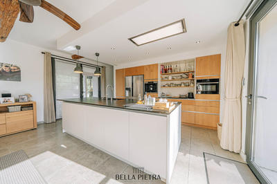 Moulin - 363 m² - 12 pièces