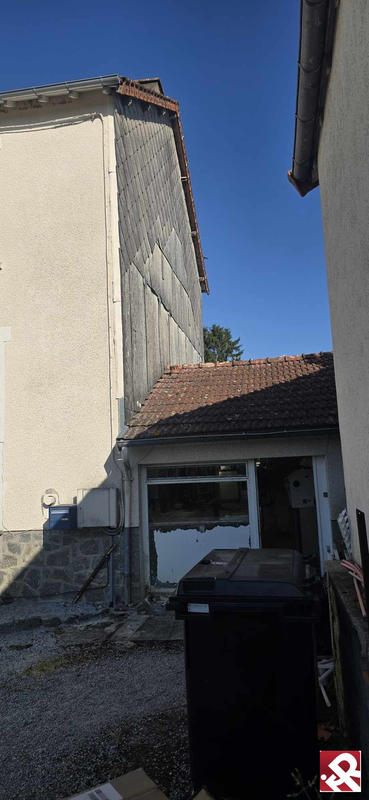 Maison - 216 m² - 5 pièces