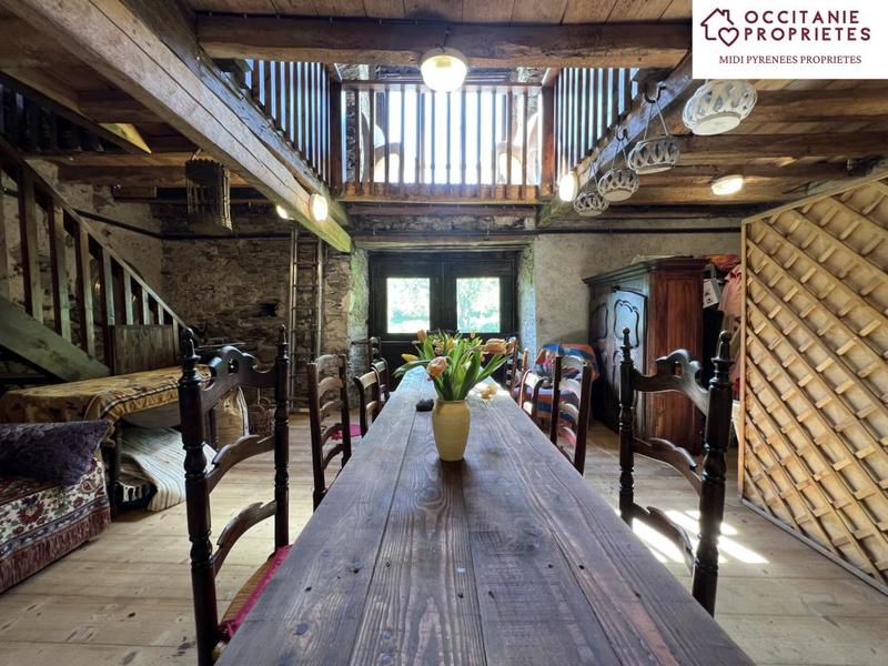 Manoir - 405 m² - 14 pièces