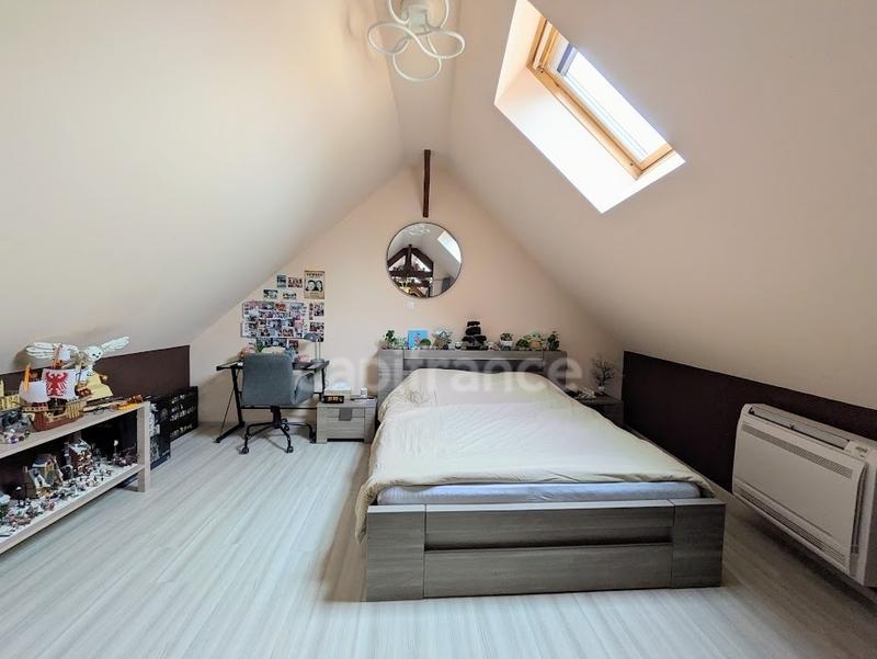 Maison - 424 m² - 14 pièces