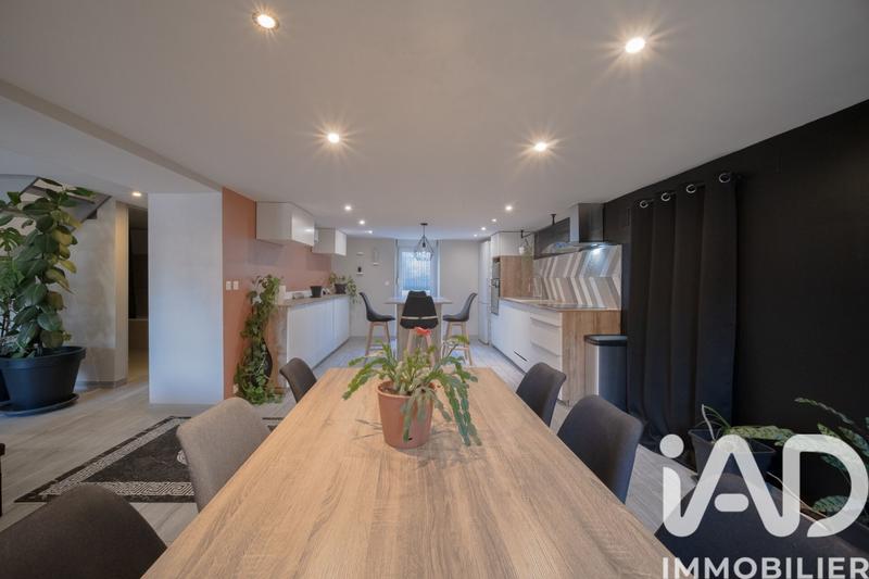 Maison - 104 m² - 5 pièces