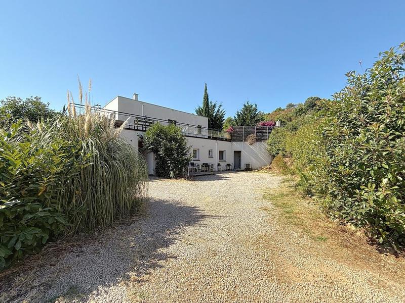 Villa - 200 m² - 5 pièces