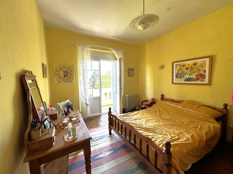 Maison traditionnelle - 173 m² - 7 pièces